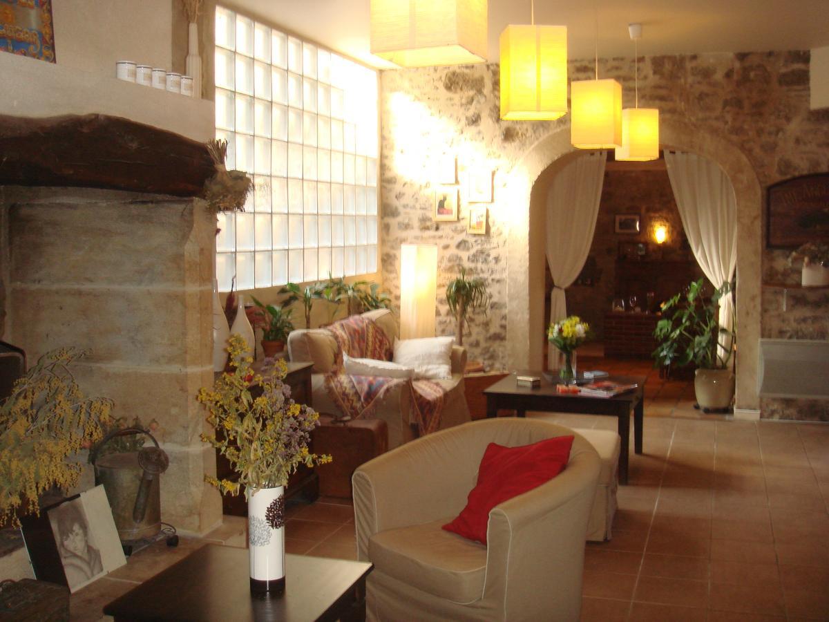 Hotel Des Arts Puybrun Buitenkant foto